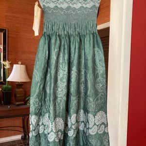 NWT LADIES LAPIS DRESS/SKIRT. ONE SIZE. EMBELISHED